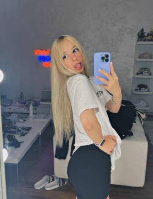 Карина Симбочка