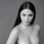 Голая Милана Бру